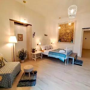 la-casa-di-auri.sicilyhotelsitaly.net/