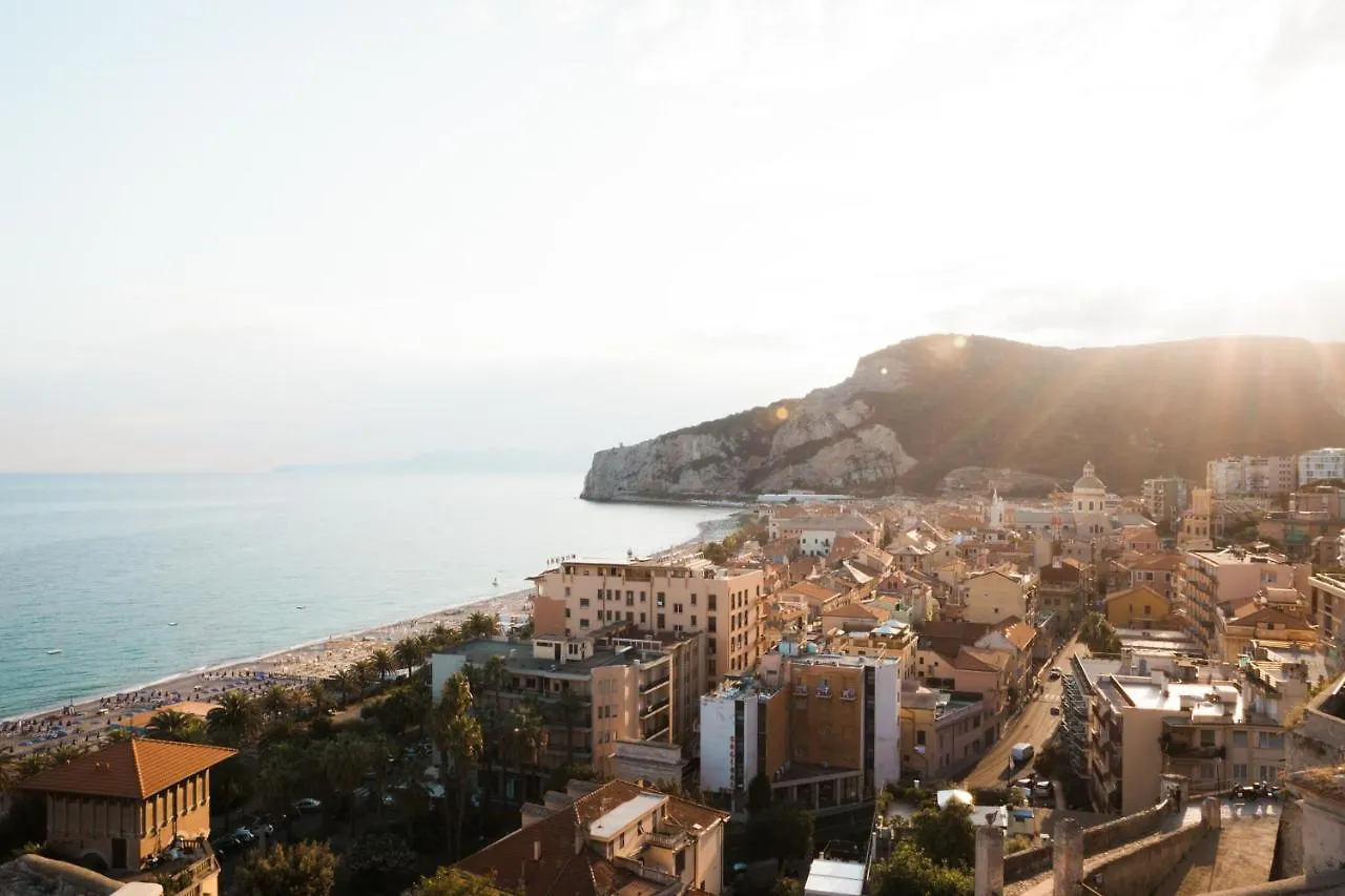 San Bastian Rooms Celle Ligure